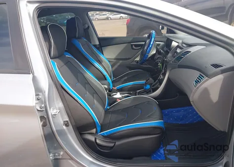 2016 Hyundai Elantra Se z USA, uszkodzony, nr VIN 5NPDH4AE1GH669628